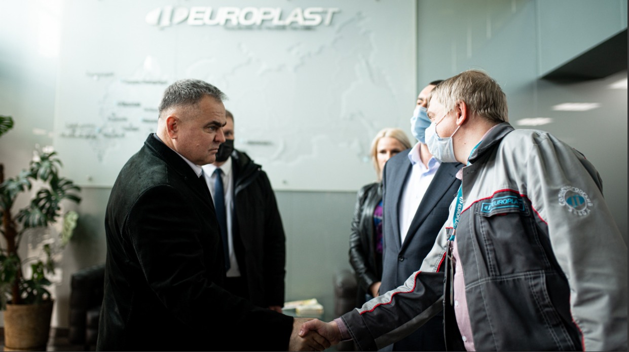 Руководство Солнечногорского «Европласта» провело встречу с временно исполняющим полномочия главы городского округа